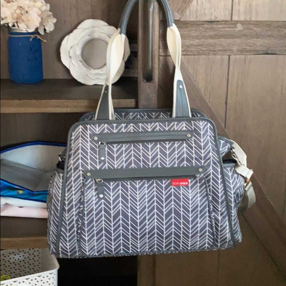 Skip hop diaper bag